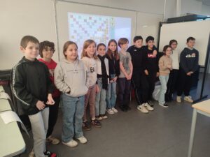 scrabble scolaire école activité pédagogique ce2 cm1 cm2 jeu de lettres tournoi gaillac tarn